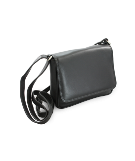 Black leather flap handbag 213-3011-60